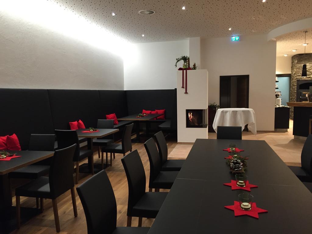 Cafe Schatz Hotel